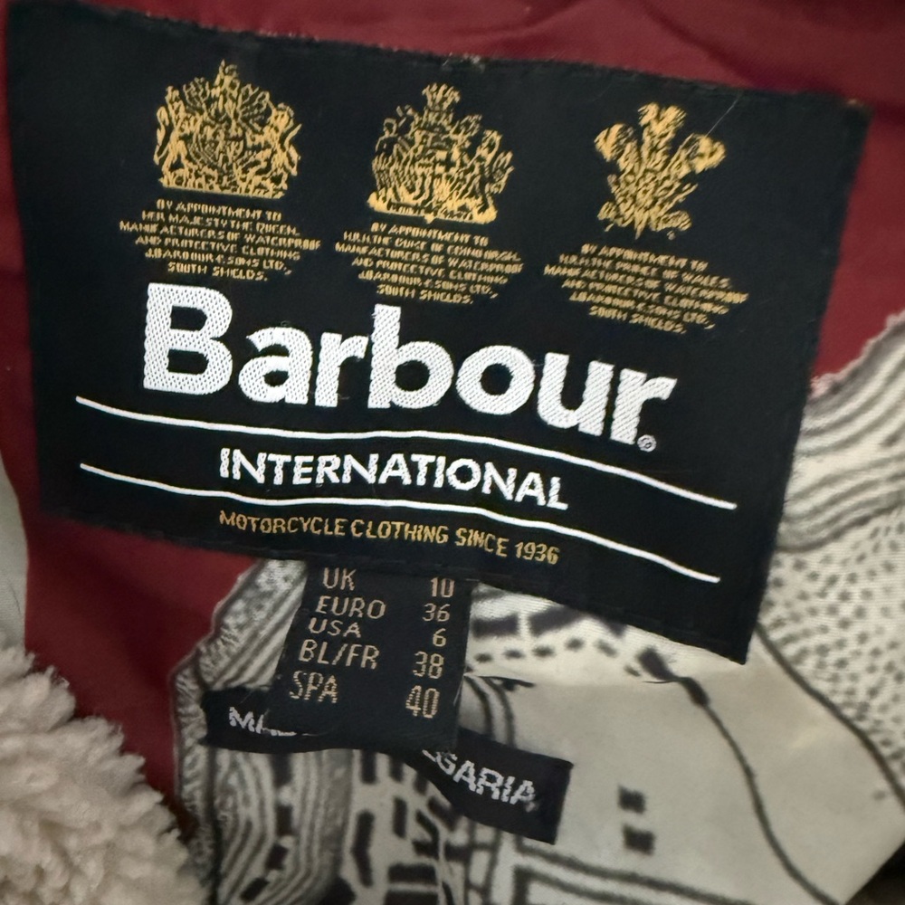 Quality winter coat w pocket,Barbour US size 6 (small) black fuzzy warm like new - Picture 3 of 12